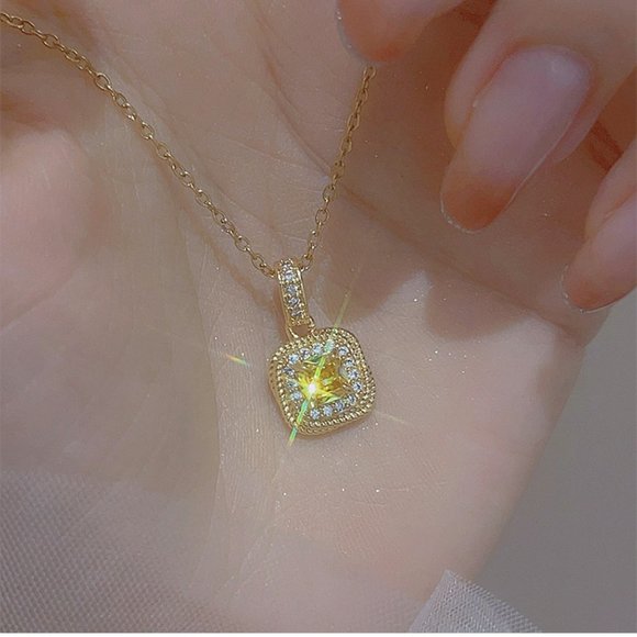 Yellow Sugar Cube Crystal Zircon Necklace - Picture 11 of 16